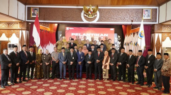 Al Haris Lantik Sudirman Jadi Komisaris Utama Bank Jambi